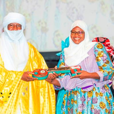 18042024 18042024 Unik 250